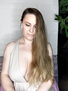 Snapshot of SexyMichellexo chatting on June 15, 2026, 7:13 pm SexyMichellexo online show from June 15, 2026, 7:13 pm