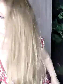 Snapshot of SexyMichellexo chatting on July 25, 2026, 8:26 pm SexyMichellexo online show from July 25, 2026, 8:26 pm