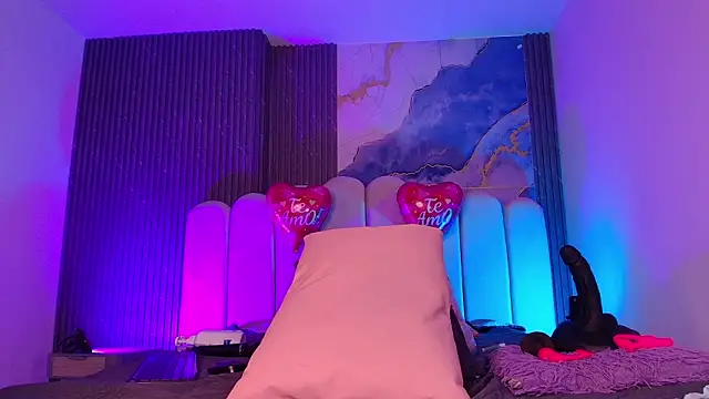 Snapshot of jones_maddy_ chatting on February 17, 2026, 12:02 pm jones maddy online show from February 17, 2026, 12:02 pm