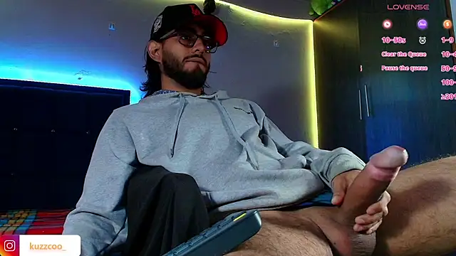 Snapshot of kuzzcoo chatting on February 25, 2026, 12:49 pm kuzzcoo online show from February 25, 2026, 12:49 pm