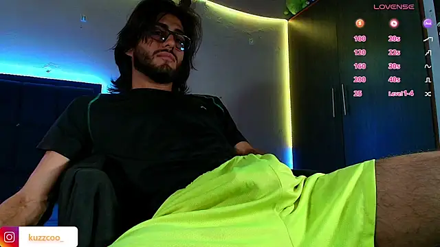 Snapshot of kuzzcoo chatting on February 26, 2026, 12:05 pm kuzzcoo online show from February 26, 2026, 12:05 pm