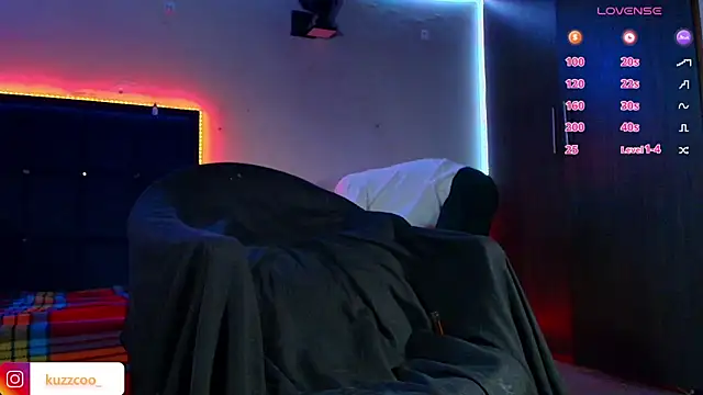 Snapshot of kuzzcoo chatting on February 16, 2026, 11:35 pm kuzzcoo online show from February 16, 2026, 11:35 pm