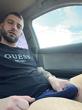 Snapshot of ElChapoGuzman95 chatting on February 7, 2026, 8:00 am ElChapoGuzman95 online show from February 7, 2026, 8:00 am