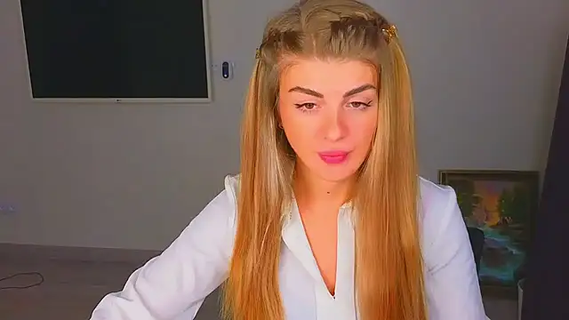 Snapshot of _comefeelme_ chatting on November 7, 2025, 3:49 pm comefeelme online show from November 7, 2025, 3:49 pm