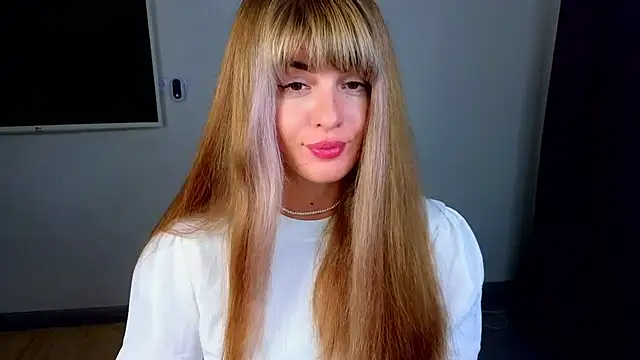 Snapshot of _comefeelme_ chatting on October 15, 2025, 6:38 pm comefeelme online show from October 15, 2025, 6:38 pm