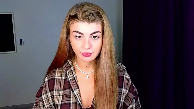 Snapshot of _comefeelme_ chatting on October 20, 2025, 3:08 am comefeelme online show from October 20, 2025, 3:08 am