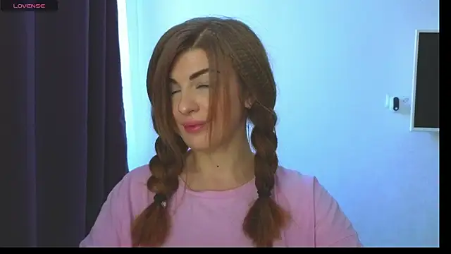 Snapshot of _comefeelme_ chatting on March 16, 2025, 1:06 pm comefeelme online show from March 16, 2025, 1:06 pm