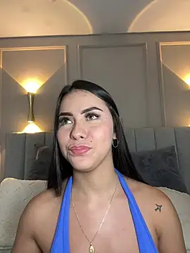 Snapshot of Miss_blue69 chatting on February 26, 2025, 1:46 am Miss blue69 online show from February 26, 2025, 1:46 am