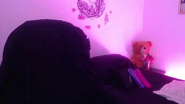 menfismuller2 online show from March 20, 2025, 6:42 pm