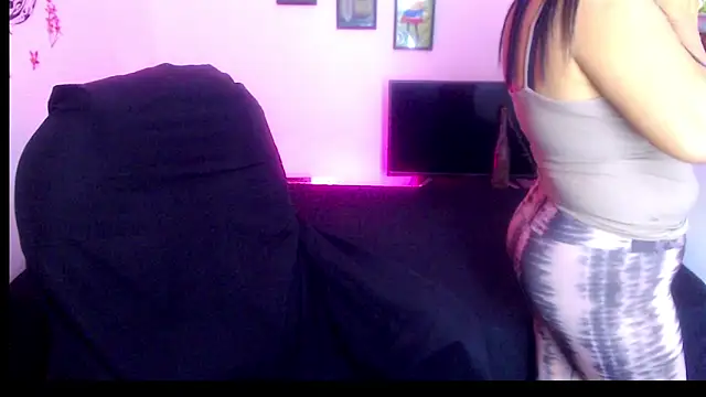 menfismuller2 online show from November 26, 2025, 7:36 pm