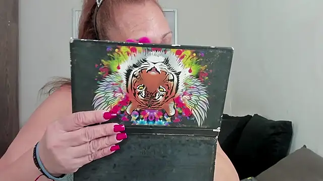 Cheryl JONES online show from November 14, 2025, 6:06 am