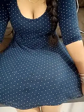 Snapshot of Mounika25 chatting on November 20, 2025, 8:59 am Mounika25 online show from November 20, 2025, 8:59 am