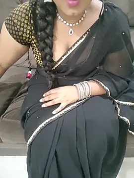 Mounika25 online show from May 15, 2026, 6:17 pm