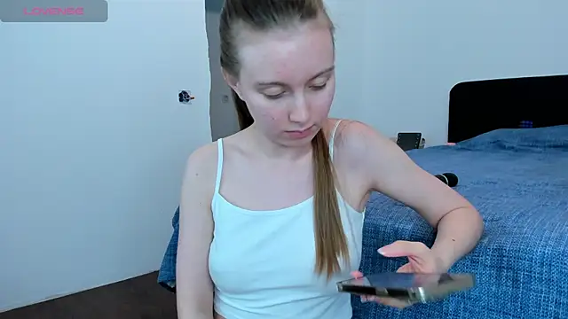 Snapshot of Peggy_Beauty chatting on May 16, 2026, 5:34 pm Peggy Beauty online show from May 16, 2026, 5:34 pm