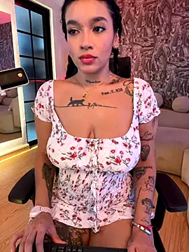 Snapshot of HannahW_ chatting on September 11, 2025, 7:25 pm HannahW online show from September 11, 2025, 7:25 pm