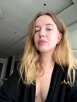 Nura n Sarah online show from November 1, 2025, 3:13 am