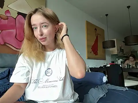 Nura n Sarah online show from March 4, 2025, 5:21 am