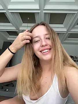 Nura n Sarah online show from October 26, 2025, 4:13 am