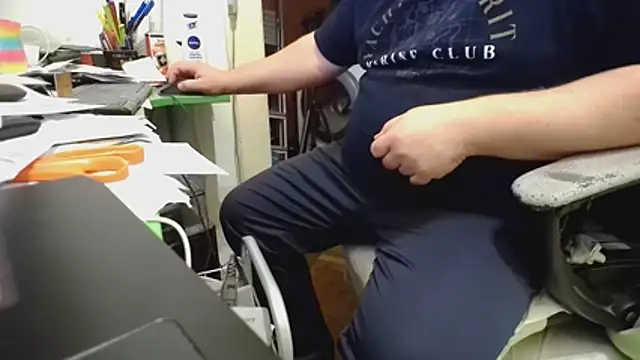 tipko123 online show from October 13, 2025, 2:18 pm