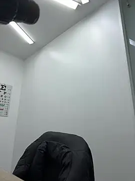 alicee16 online show from February 9, 2025, 6:05 pm