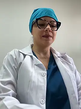 Snapshot of alicee16 chatting on December 19, 2025, 4:20 pm alicee16 online show from December 19, 2025, 4:20 pm