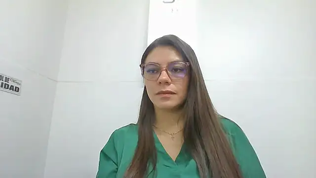 alicee16 online show from January 3, 2025, 8:54 pm