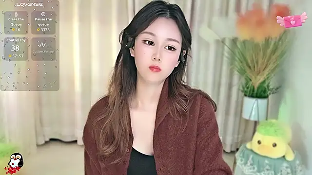 Aimee-520 online show from October 14, 2025, 11:58 pm