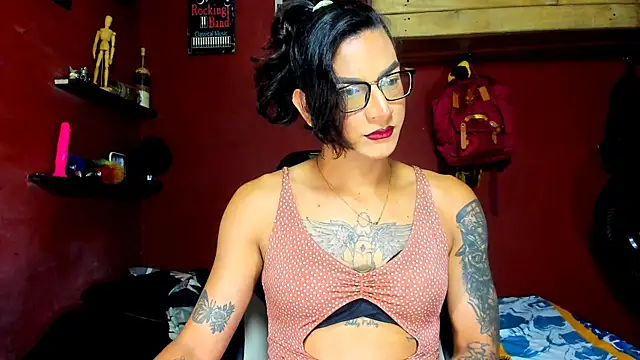 Snapshot of dariell_smokesexx chatting on October 18, 2025, 9:22 am dariell smokesexx online show from October 18, 2025, 9:22 am