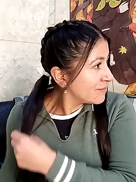 nammy  dirtyhott online show from September 22, 2025, 1:50 pm