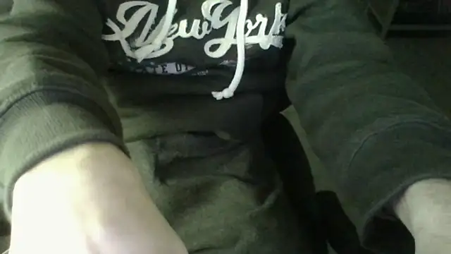 FranciCazzone online show from January 8, 2025, 7:34 pm