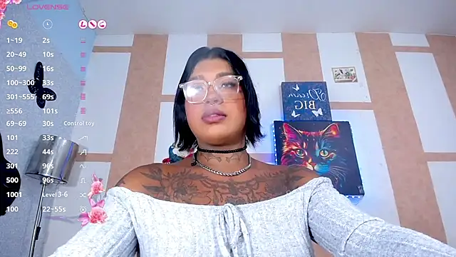 Snapshot of IsabellBigtitsxx chatting on June 26, 2026, 7:42 pm IsabellBigtitsxx online show from June 26, 2026, 7:42 pm