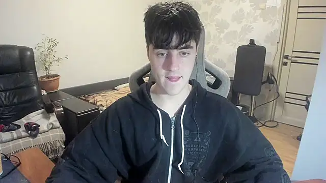 Knuckles17 online show from December 2, 2025, 1:39 am