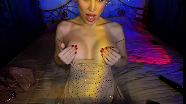 Radmila Queen  online show from November 26, 2025, 5:13 pm