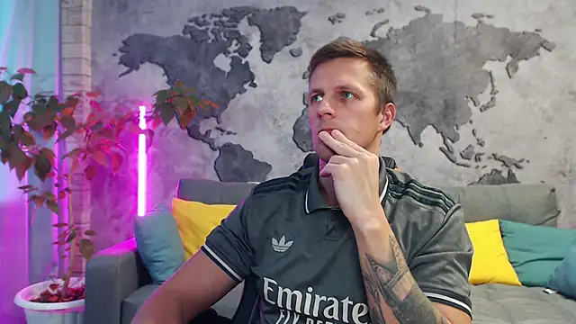 VikingChrisss online show from October 31, 2025, 10:56 am