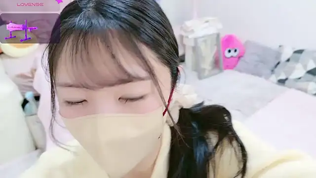 Snapshot of anchan_ chatting on February 16, 2025, 1:27 pm anchan online show from February 16, 2025, 1:27 pm