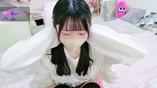 Snapshot of anchan_ chatting on February 23, 2025, 2:14 pm anchan online show from February 23, 2025, 2:14 pm
