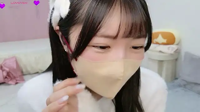 anchan  online show from December 5, 2025, 1:21 pm