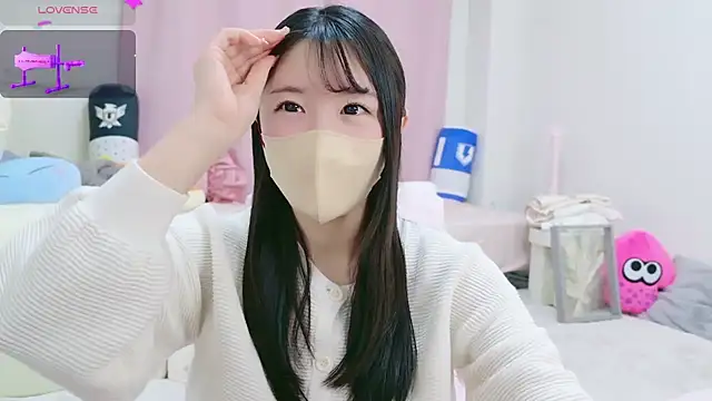 Snapshot of anchan_ chatting on February 6, 2025, 1:32 pm anchan online show from February 6, 2025, 1:32 pm