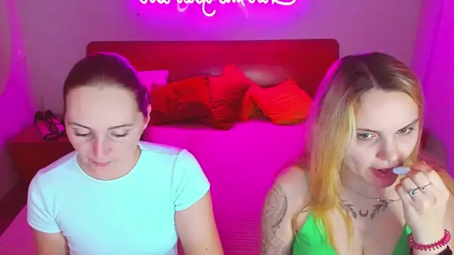 Snapshot of MagicEyess chatting on March 2, 2025, 7:21 am MagicEyess online show from March 2, 2025, 7:21 am