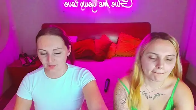 Snapshot of MagicEyess chatting on March 2, 2025, 10:47 am MagicEyess online show from March 2, 2025, 10:47 am