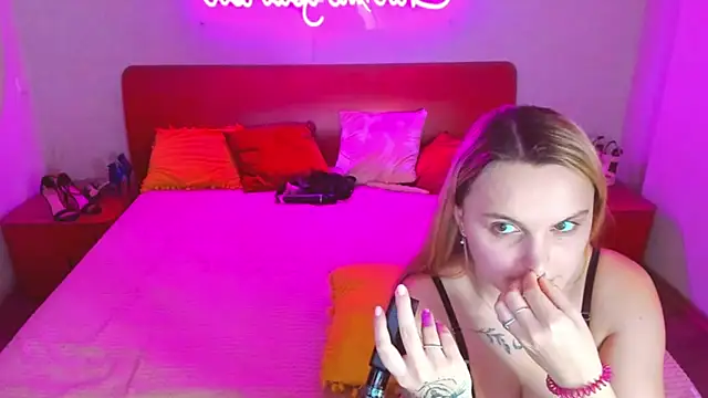 Snapshot of MagicEyess chatting on February 27, 2025, 10:44 am MagicEyess online show from February 27, 2025, 10:44 am