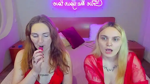 Snapshot of MagicEyess chatting on December 22, 2025, 6:30 pm MagicEyess online show from December 22, 2025, 6:30 pm