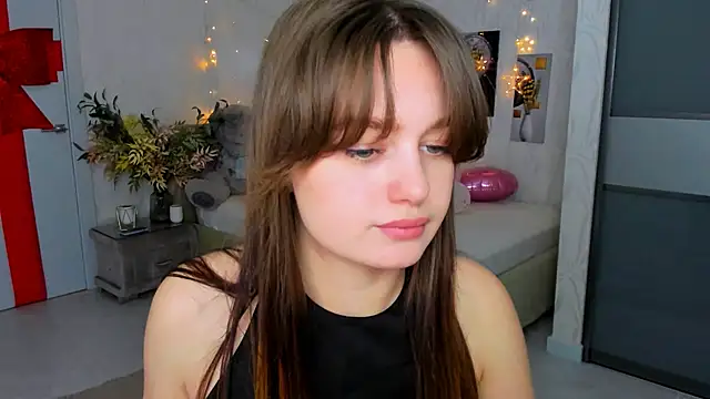 Snapshot of MiracleCurly chatting on March 5, 2025, 4:02 pm MiracleCurly online show from March 5, 2025, 4:02 pm