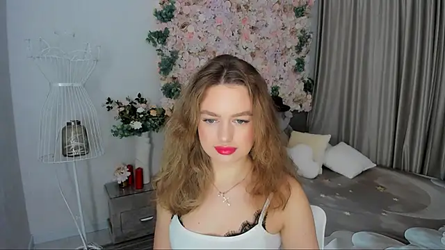 MiracleCurly online show from November 20, 2025, 6:08 pm