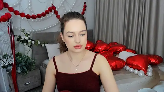 MiracleCurly online show from February 18, 2026, 4:03 pm