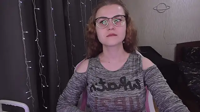 Snapshot of MissBrightShine chatting on March 12, 2025, 3:29 pm MissBrightShine online show from March 12, 2025, 3:29 pm