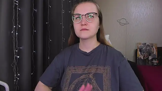 MissBrightShine online show from March 1, 2026, 11:32 am