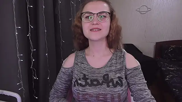 Snapshot of MissBrightShine chatting on March 12, 2025, 12:26 pm MissBrightShine online show from March 12, 2025, 12:26 pm