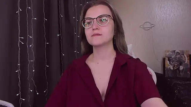 Snapshot of MissBrightShine chatting on October 10, 2025, 9:54 am MissBrightShine online show from October 10, 2025, 9:54 am