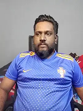 Rayansmith  online show from September 19, 2025, 11:09 pm